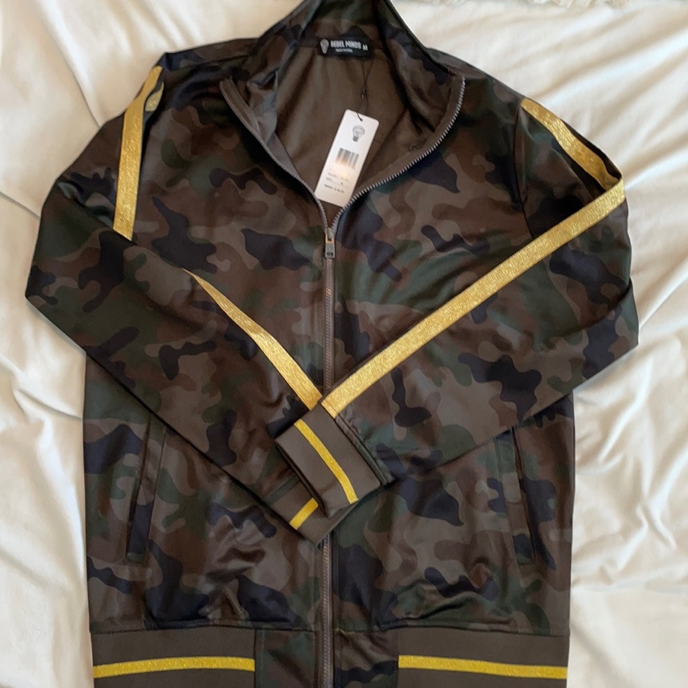 Men’s camo and gold zip up. NWT